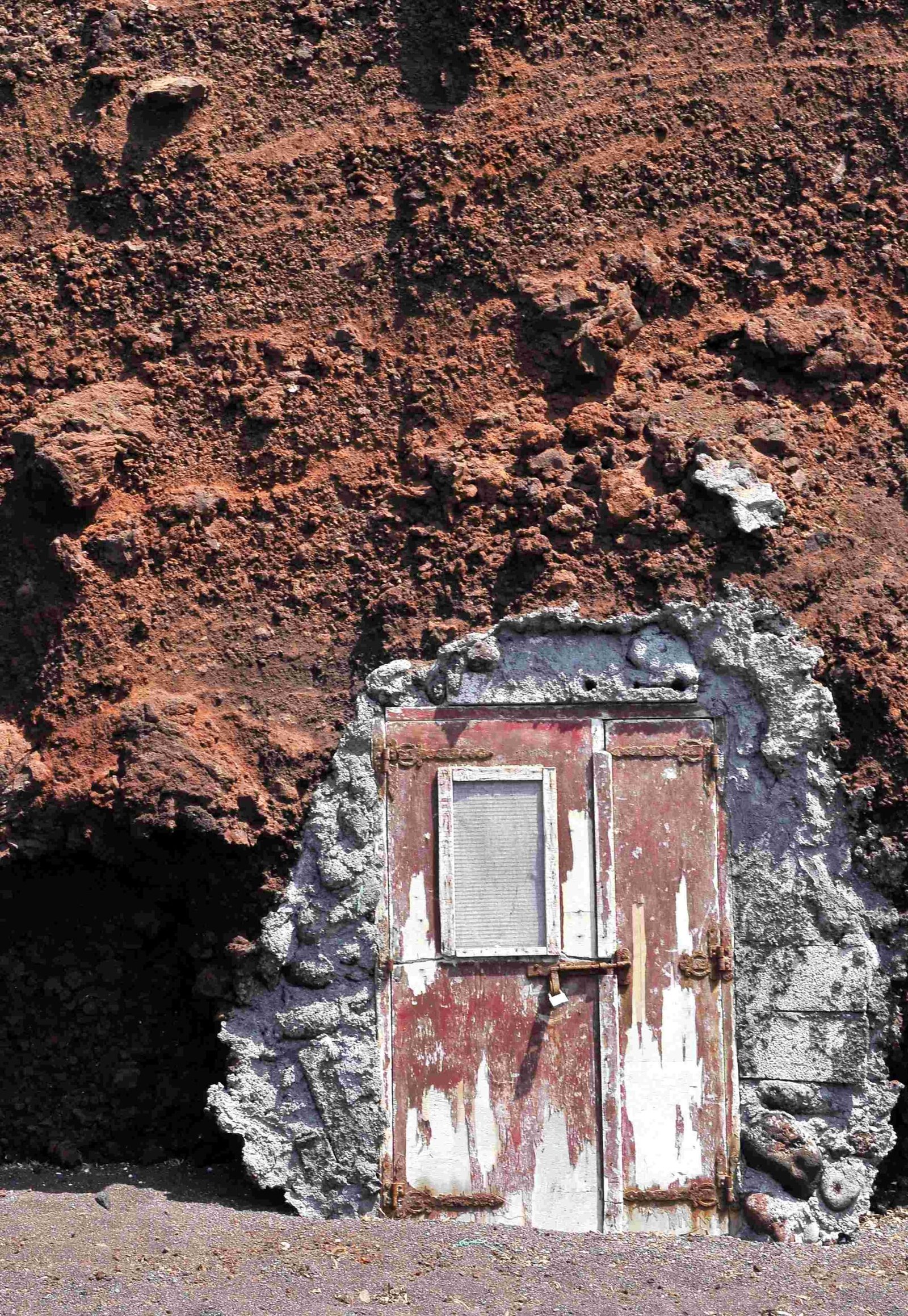 nea kameni volcano santorini